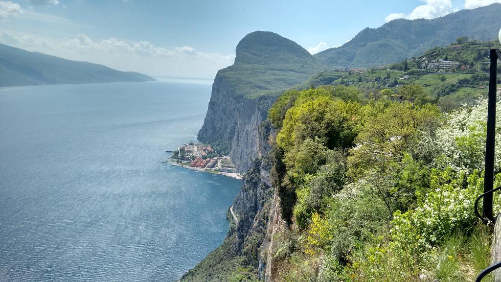 Casa Vacanze Regina Del Lago Tremosine Εξωτερικό φωτογραφία