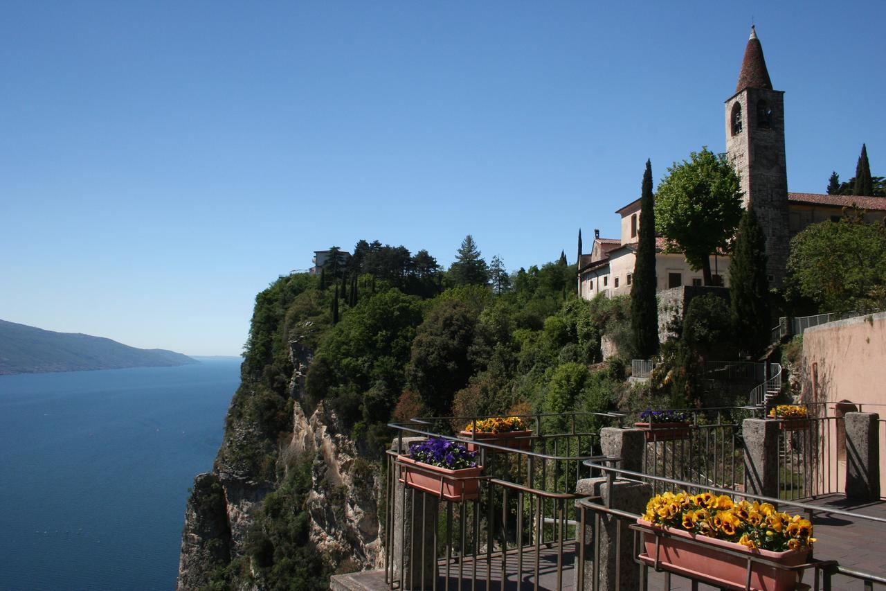 Casa Vacanze Regina Del Lago Tremosine Εξωτερικό φωτογραφία